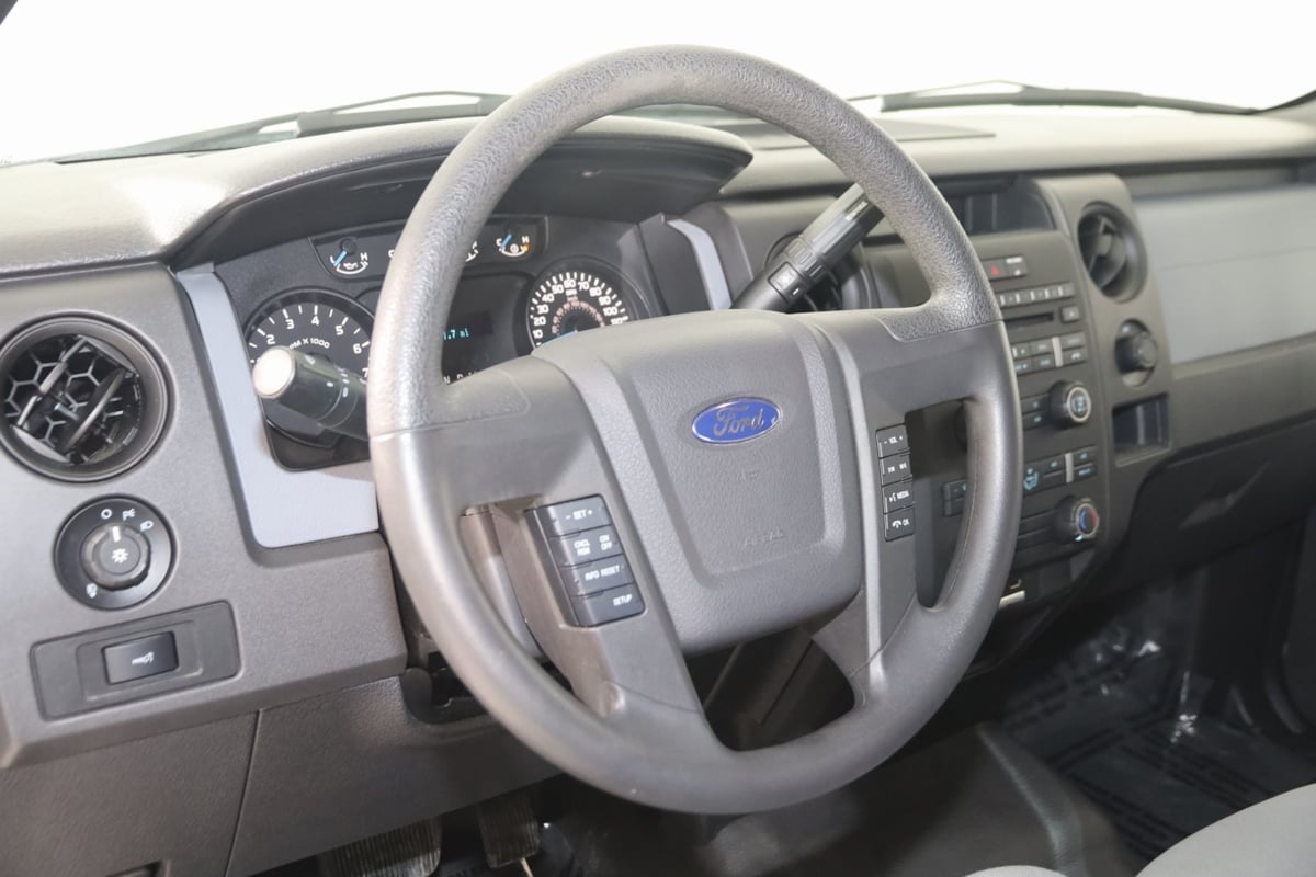2013 Ford F-150 STX photo 3