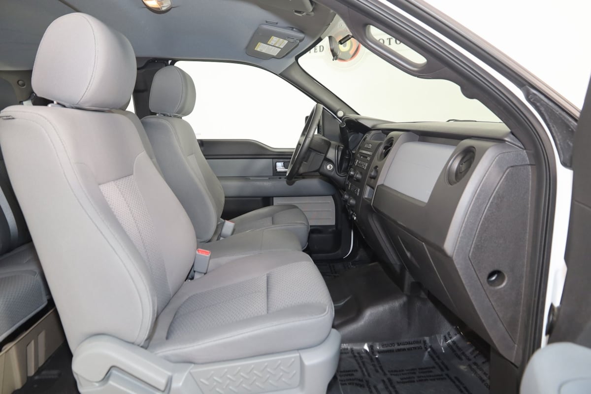 2013 Ford F-150 STX photo 6
