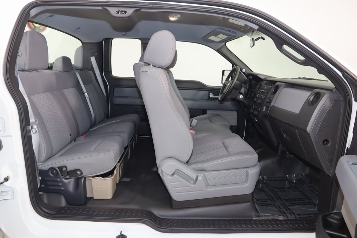 2013 Ford F-150 STX photo 8