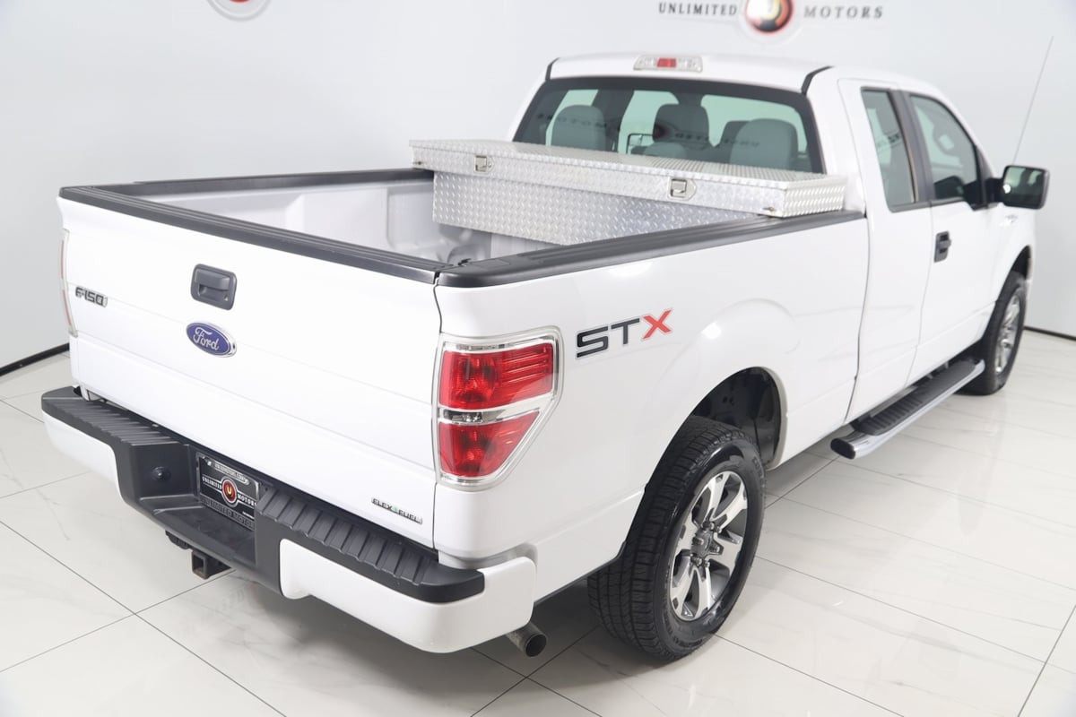 2013 Ford F-150 STX photo 33