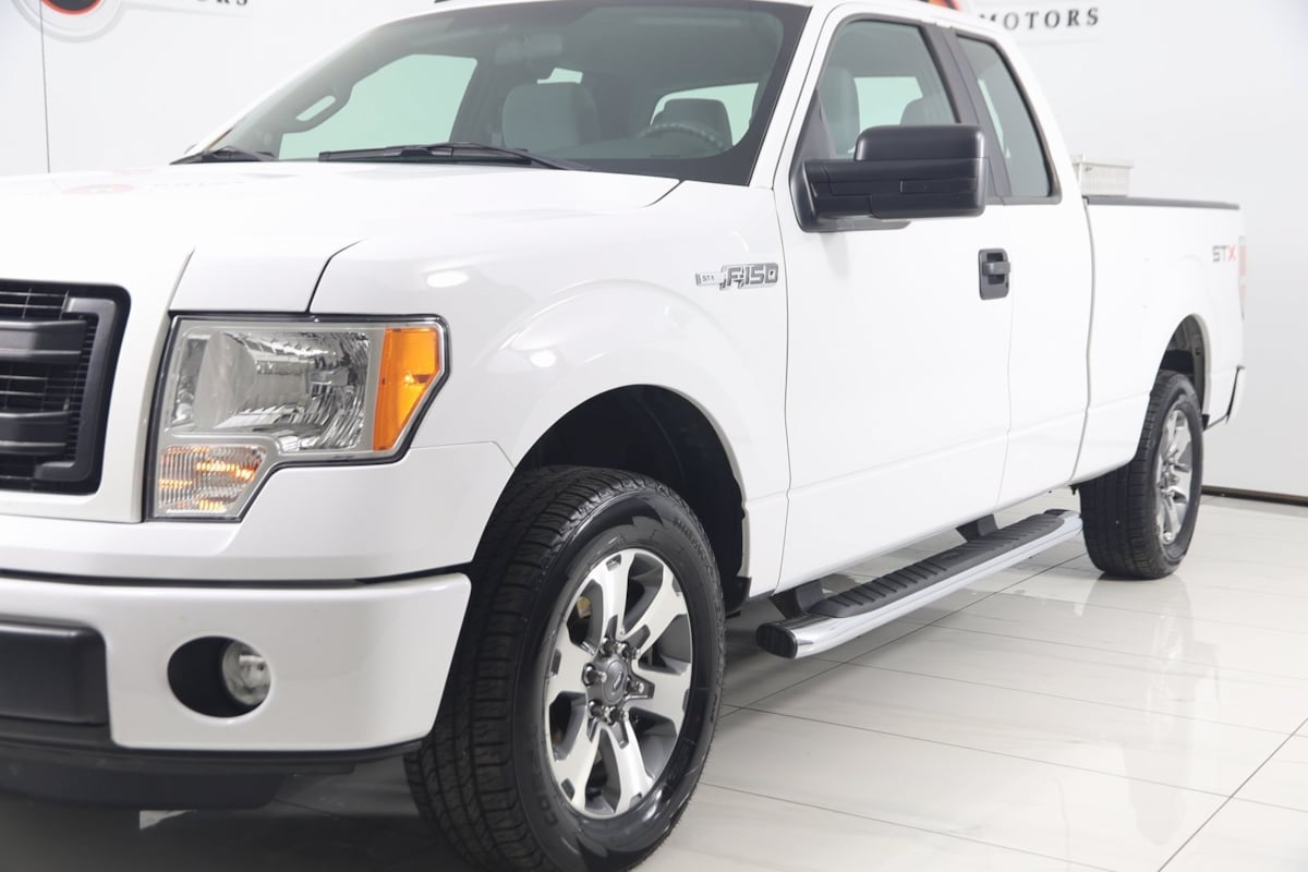 2013 Ford F-150 STX photo 41