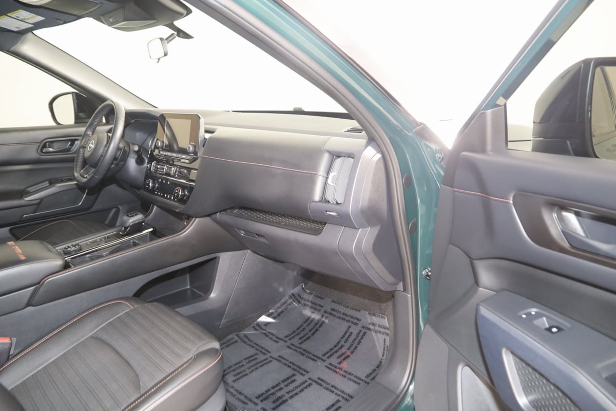 2023 Nissan Pathfinder Rock Creek photo 40