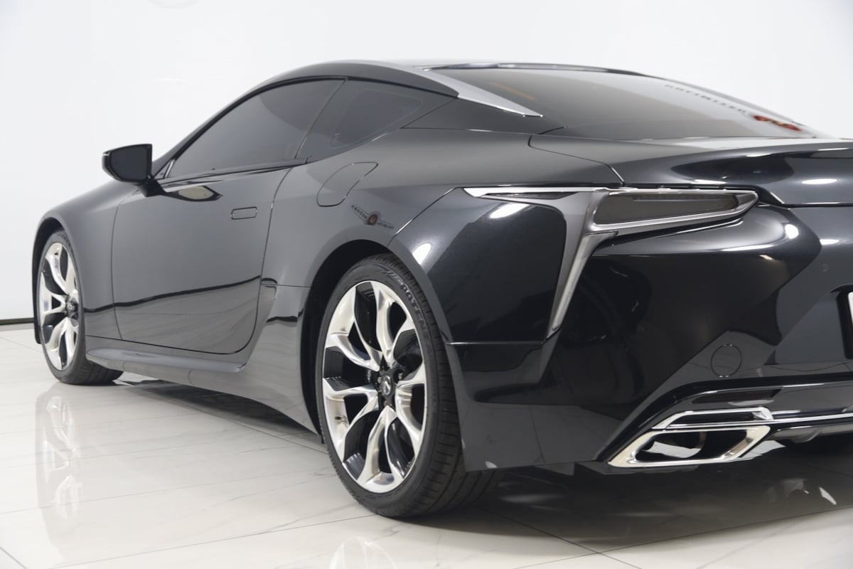 2018 Lexus LC 500 photo 25
