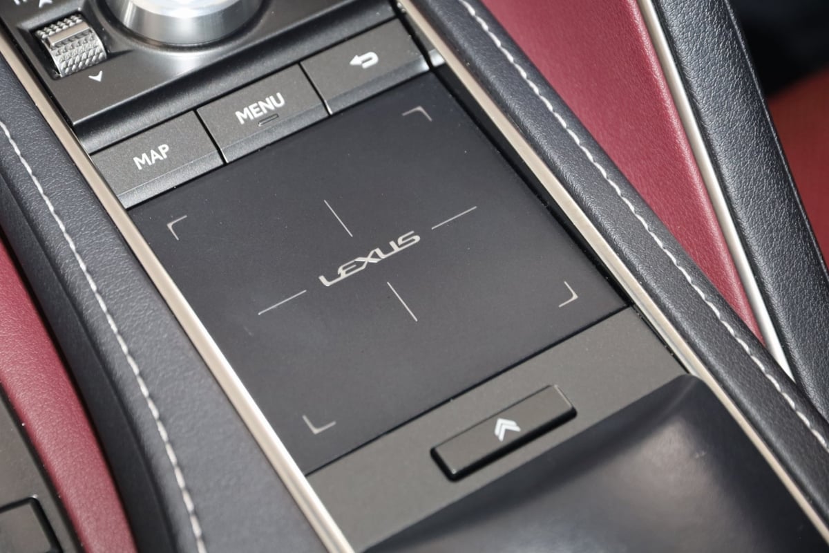 2018 Lexus LC 500 photo 32