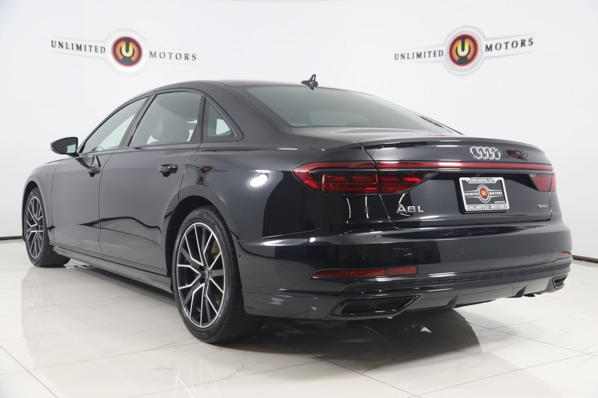 2020 Audi A8 Sport Plus photo 4