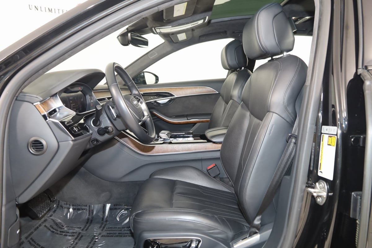 2020 Audi A8 Sport Plus photo 10