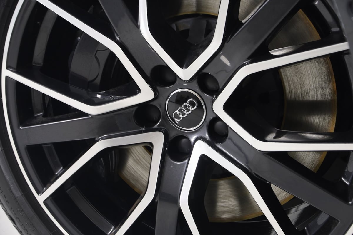 2020 Audi A8 Sport Plus photo 14