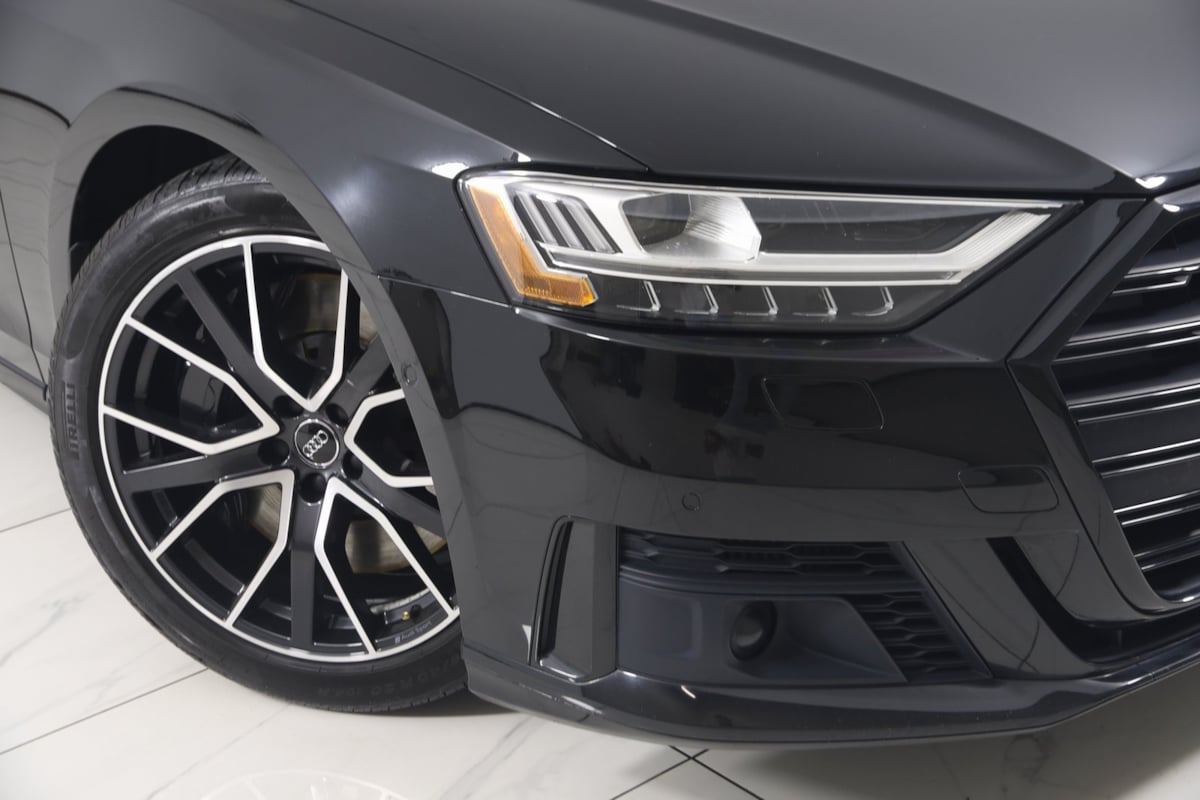 2020 Audi A8 Sport Plus photo 16