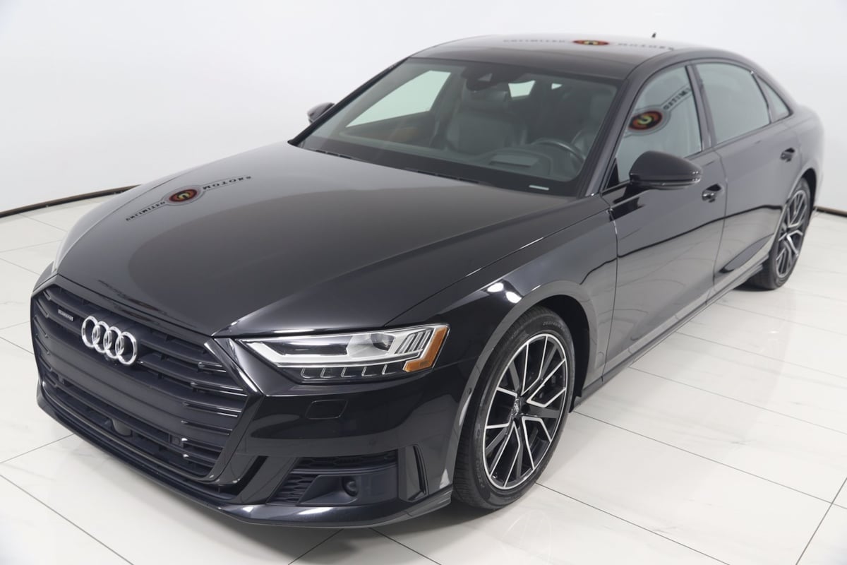 2020 Audi A8 Sport Plus photo 22