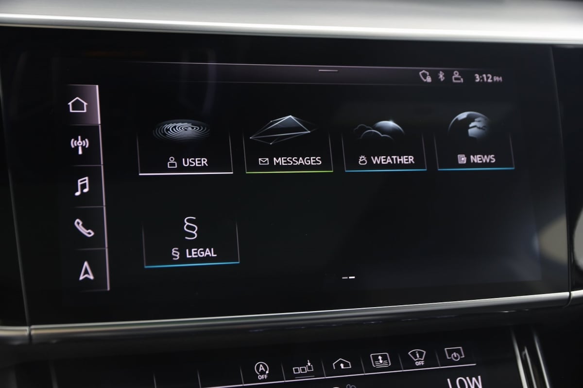 2020 Audi A8 Sport Plus photo 31