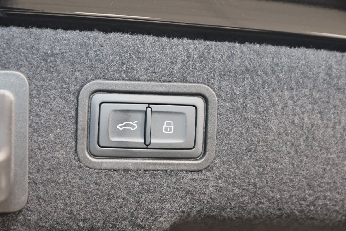 2020 Audi A8 Sport Plus photo 53