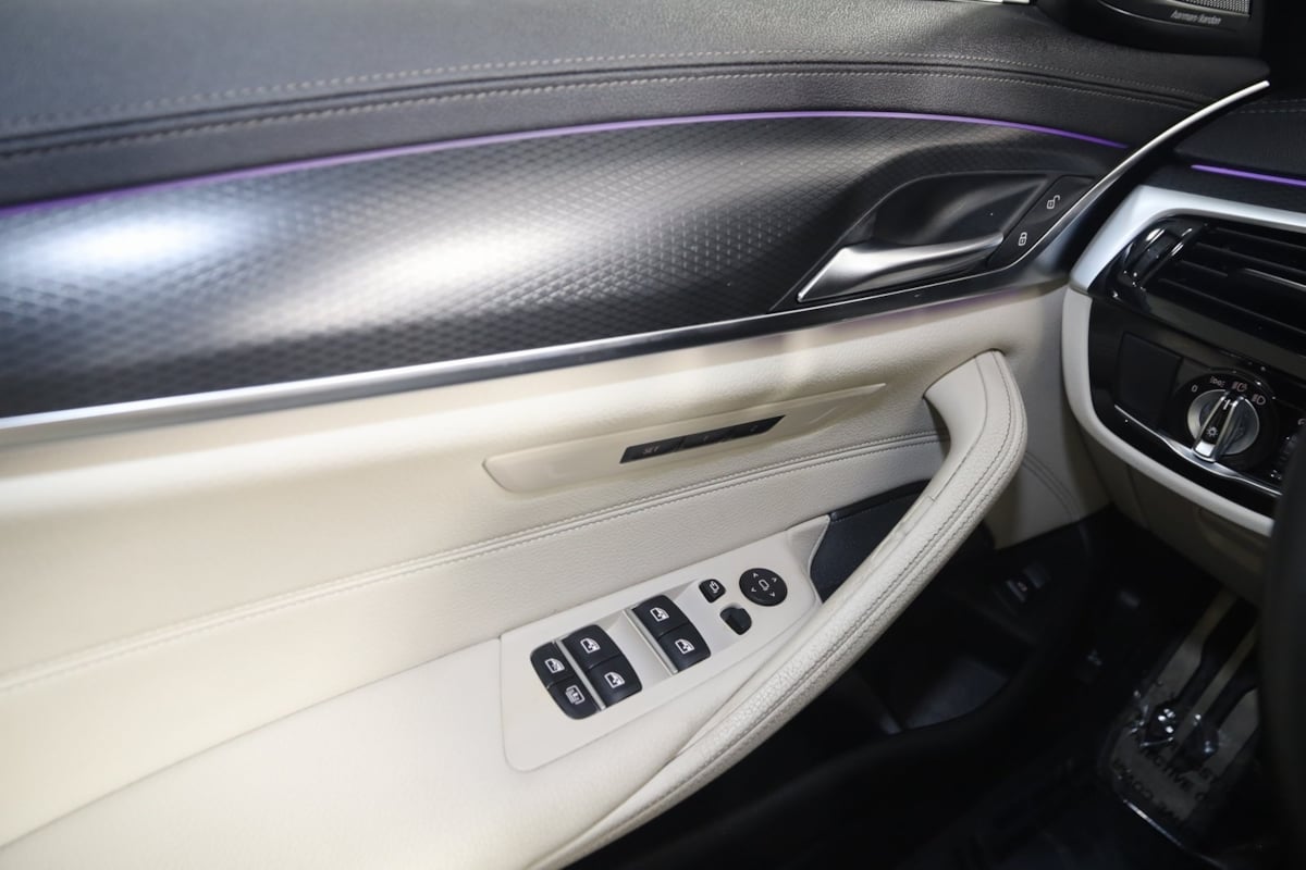 2021 Bmw M550i xDrive photo 33