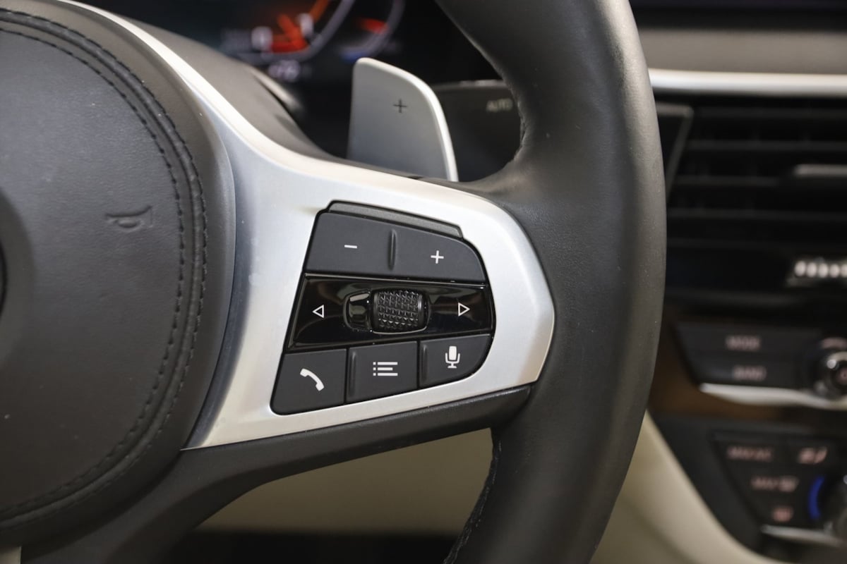 2021 Bmw M550i xDrive photo 40