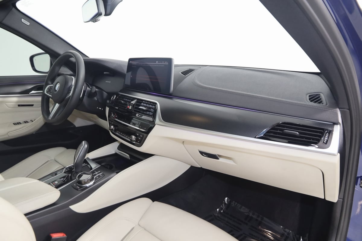 2021 Bmw M550i xDrive photo 48