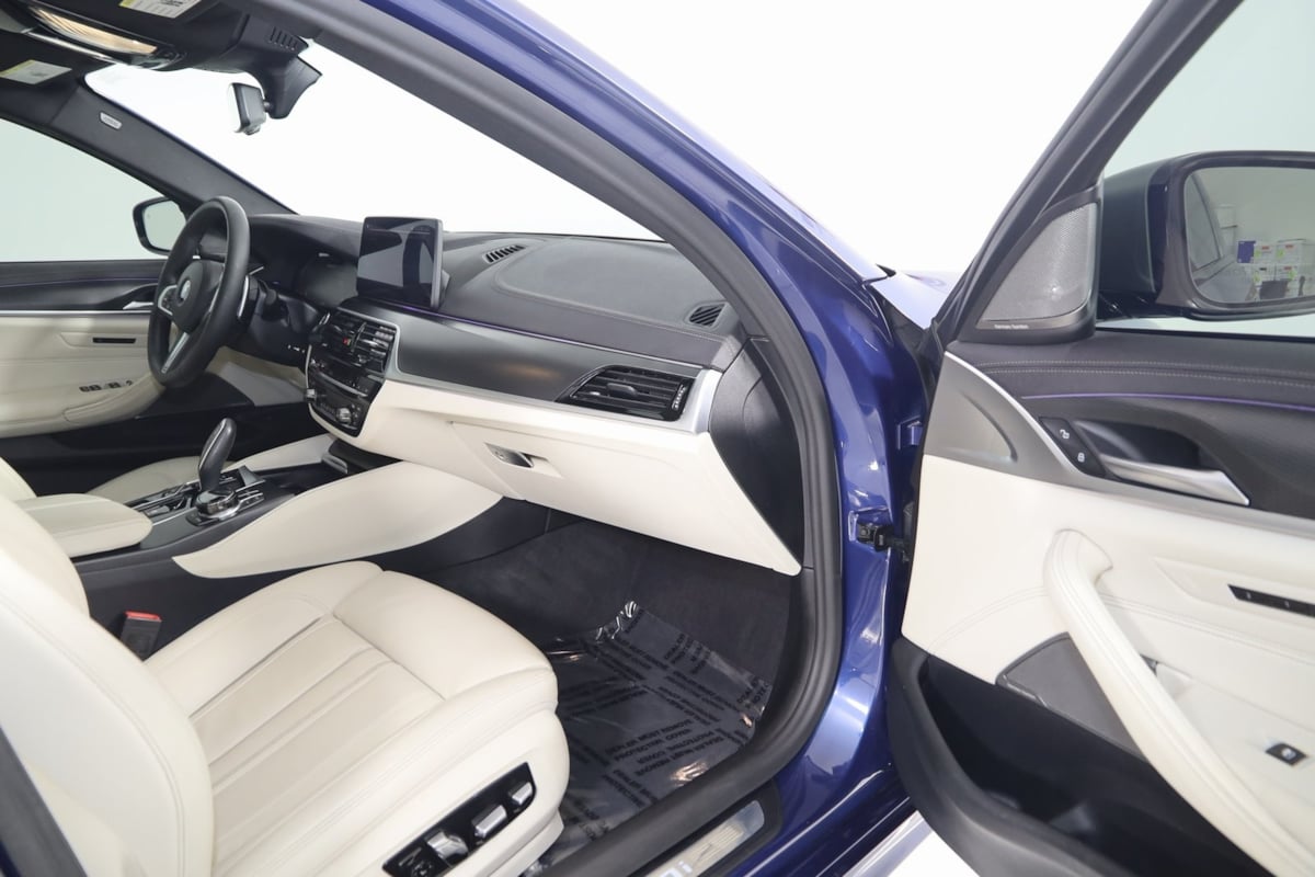2021 Bmw M550i xDrive photo 49