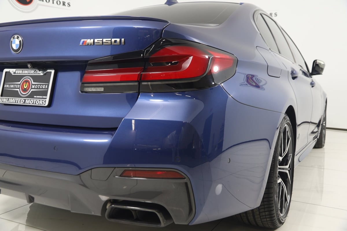 2021 Bmw M550i xDrive photo 53