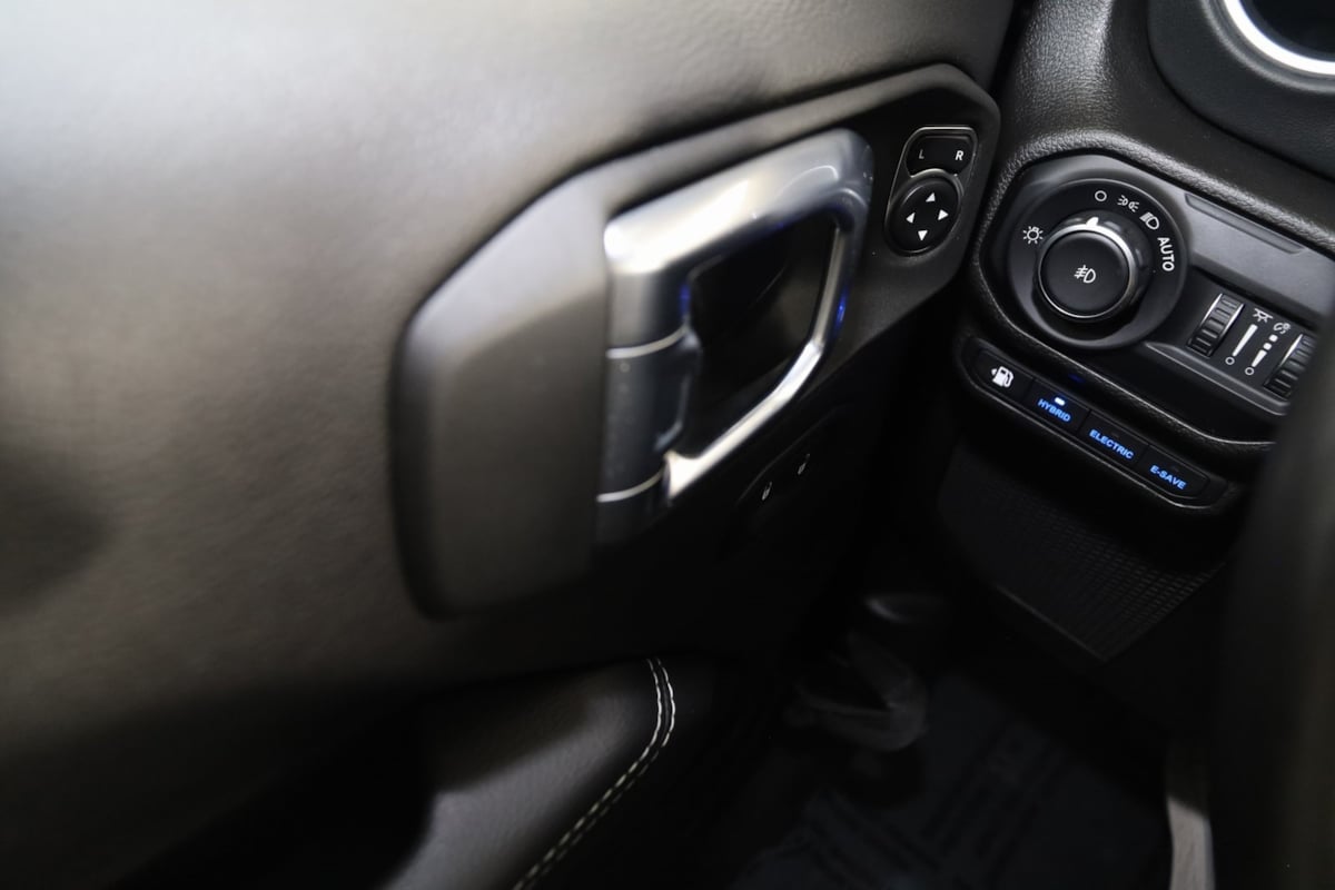 2022 Jeep Wrangler 4xe Unlimited Sahara photo 29