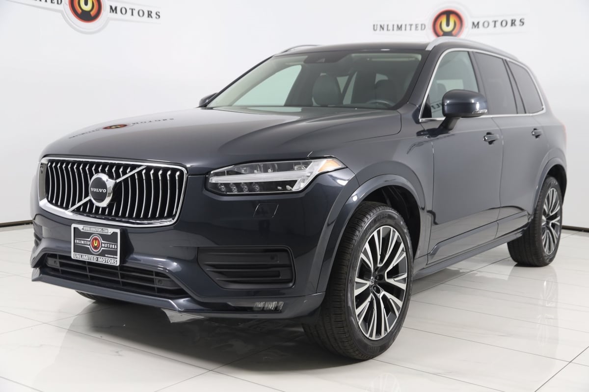 2021 Volvo XC90 Momentum photo 4