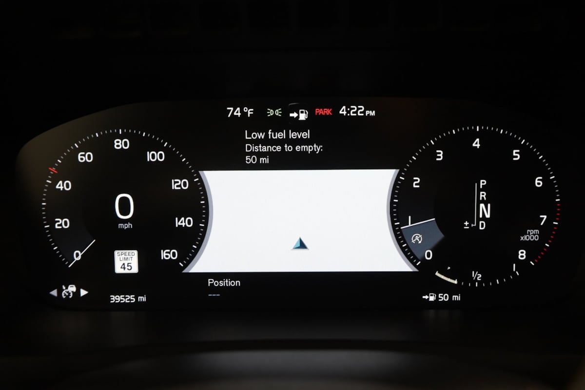 2021 Volvo XC90 Momentum photo 19