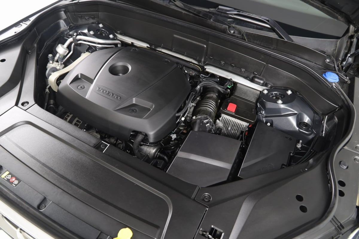 2021 Volvo XC90 Momentum photo 20