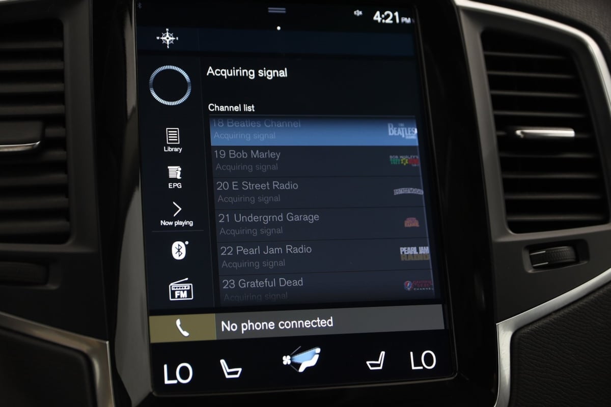 2021 Volvo XC90 Momentum photo 35