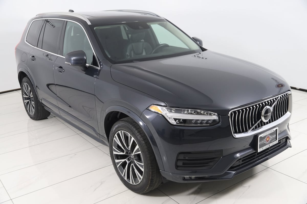 2021 Volvo XC90 Momentum photo 43