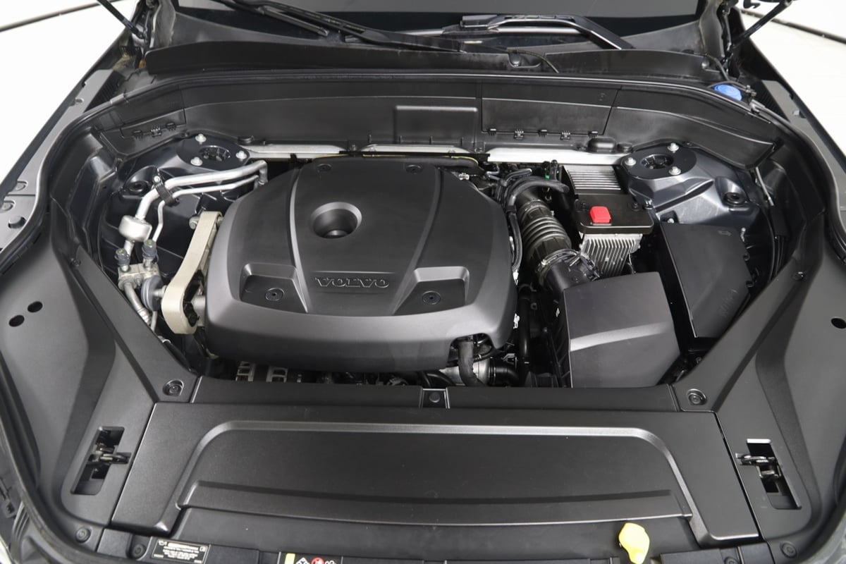 2021 Volvo XC90 Momentum photo 57