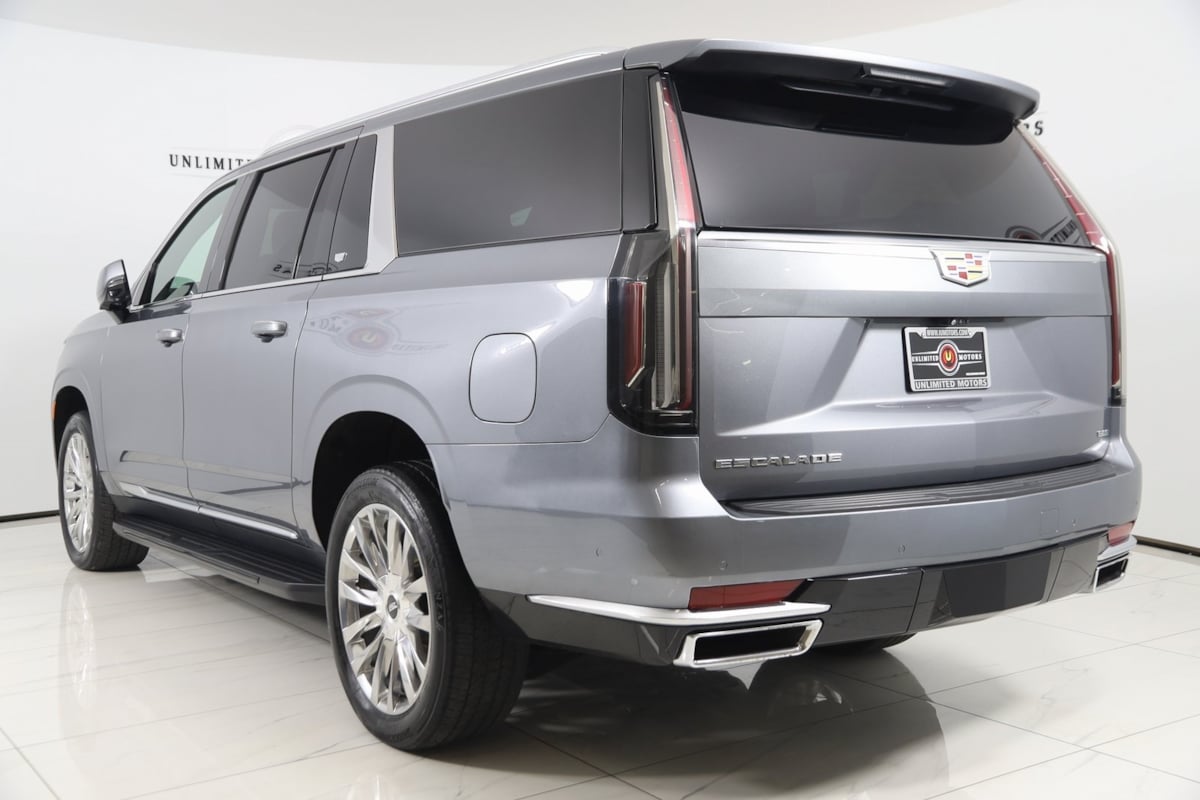 2022 Cadillac Escalade ESV Premium Luxury photo 3