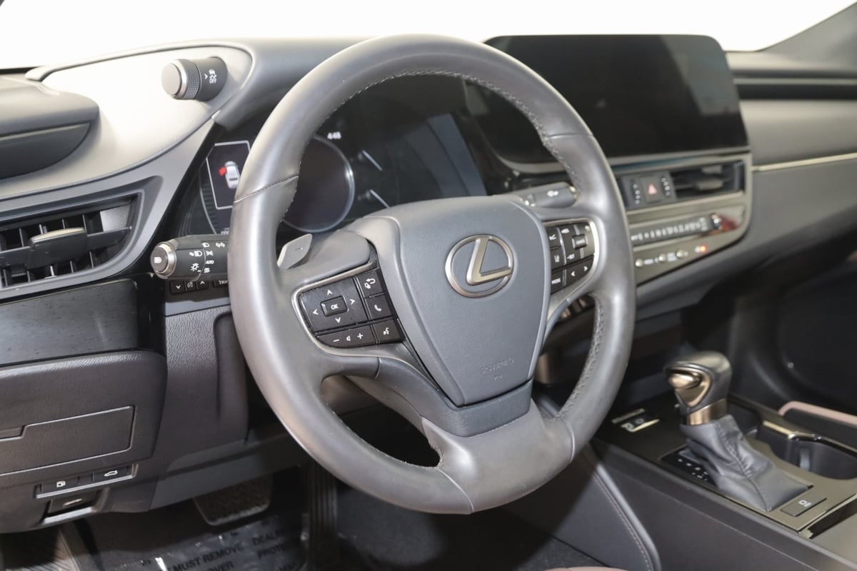 2023 Lexus ES 350 photo 4