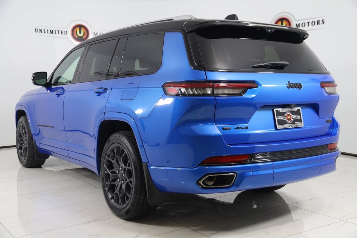 Sold 2023 Jeep Grand Cherokee L Summit Reserve in Westfield