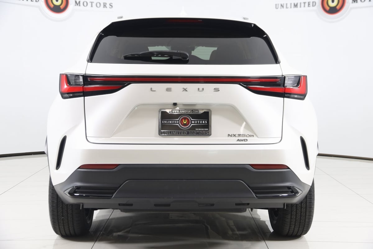 2022 Lexus NX 350 AWD photo 3