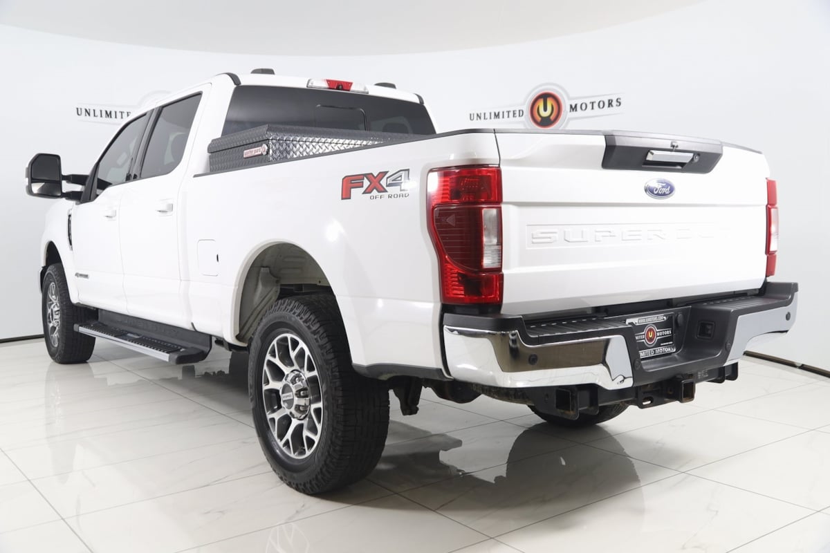 2020 Ford F-250 Lariat photo 2