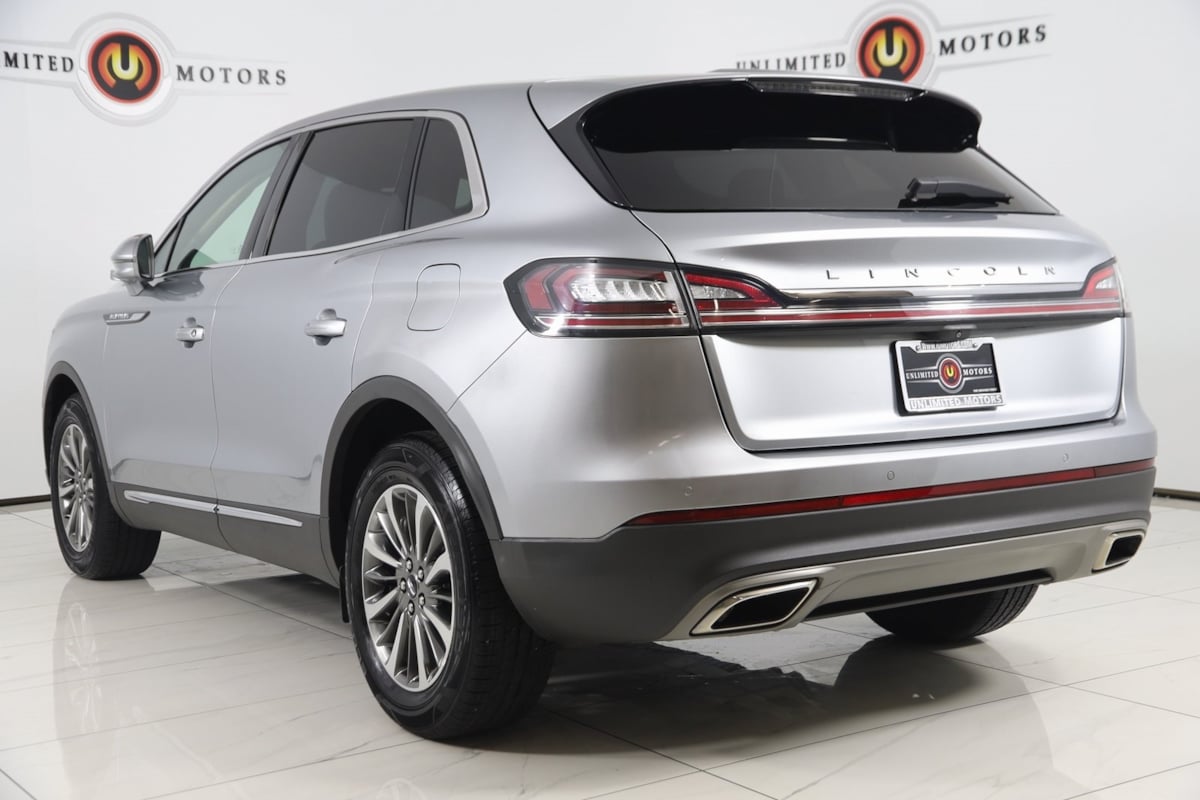 2021 Lincoln Nautilus Standard photo 4