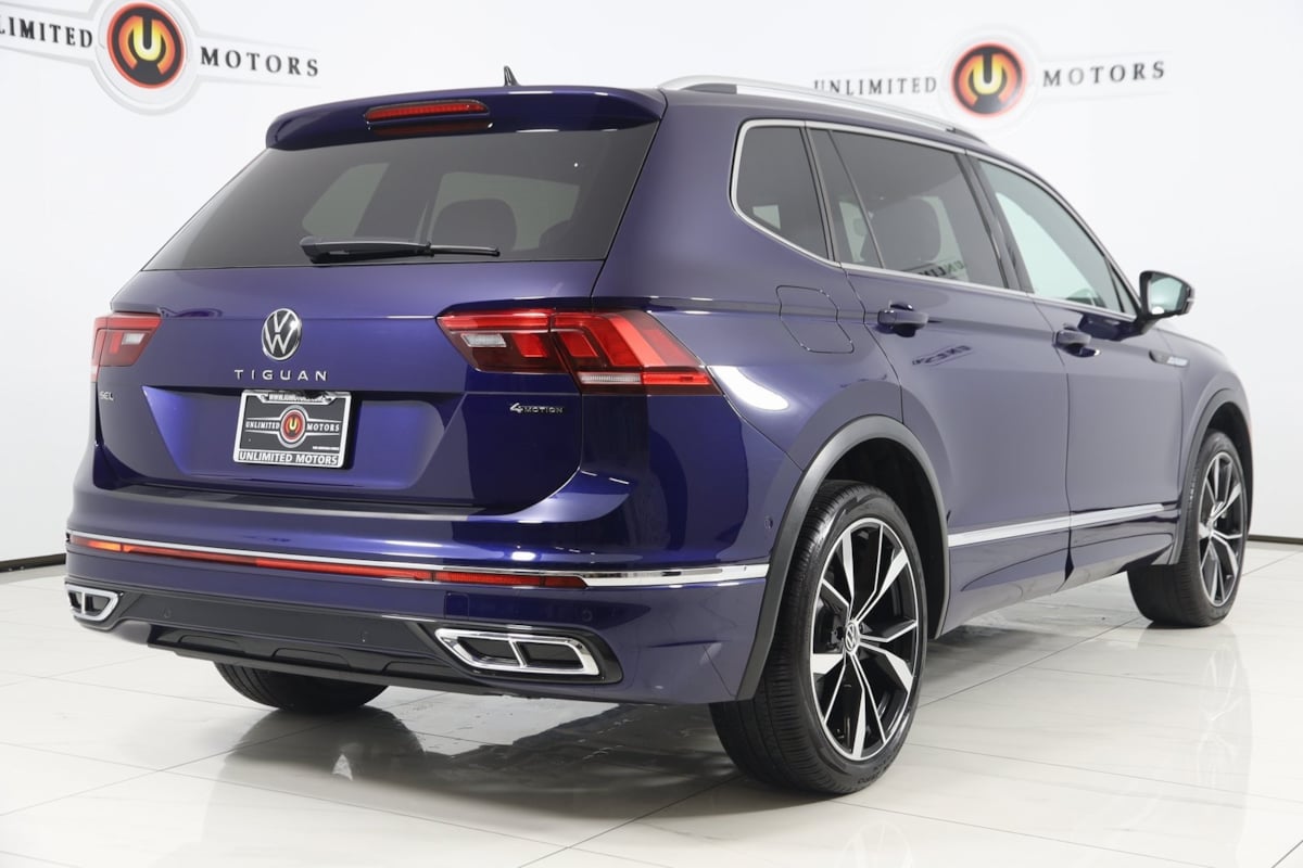 2023 Volkswagen Tiguan SEL R-Line Black photo 2