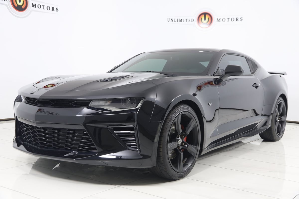 2018 Chevrolet Camaro 2SS photo 2