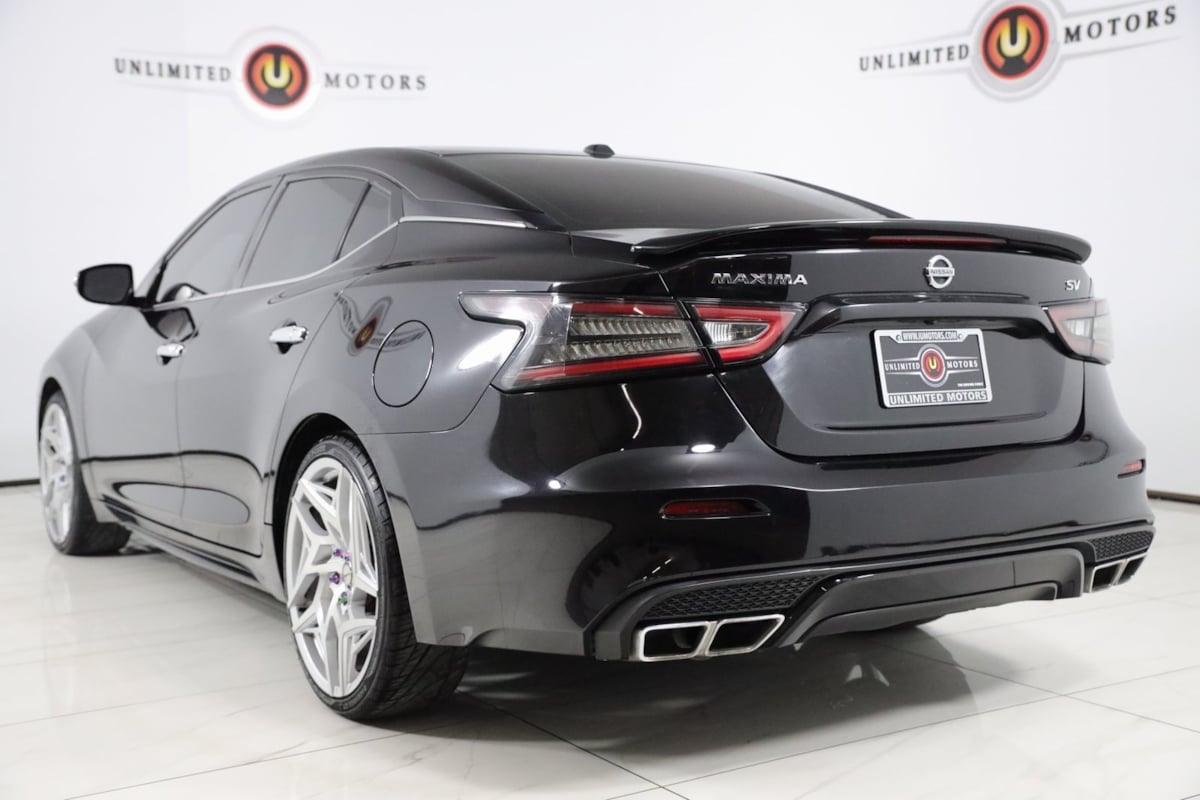 2019 Nissan Maxima SV photo 2