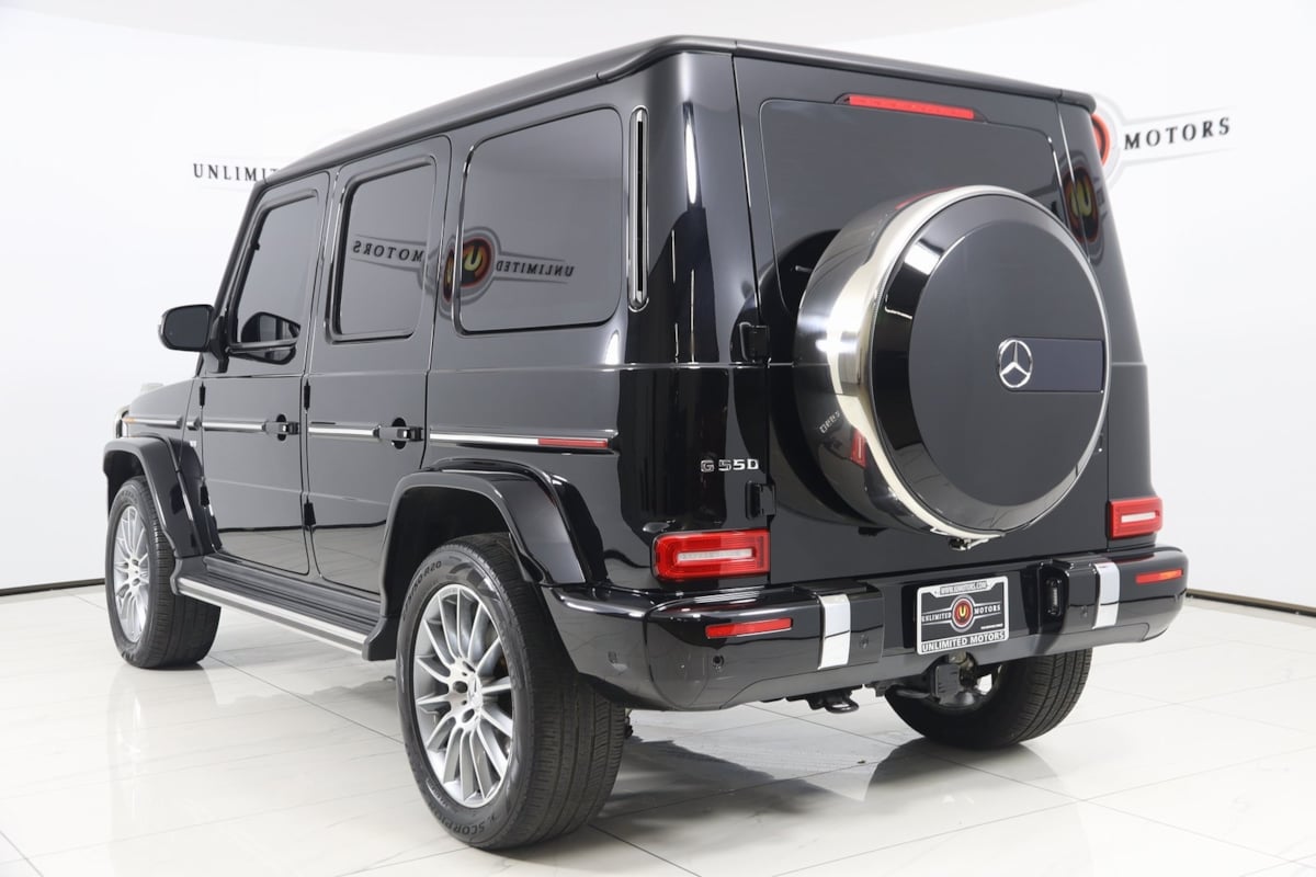 2023 Mercedes Benz G 550 photo 4
