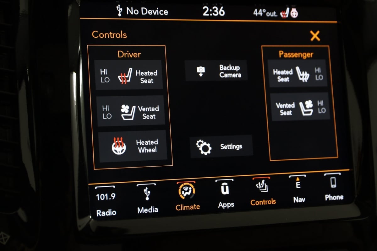 2019 Jeep Cherokee Overland photo 4