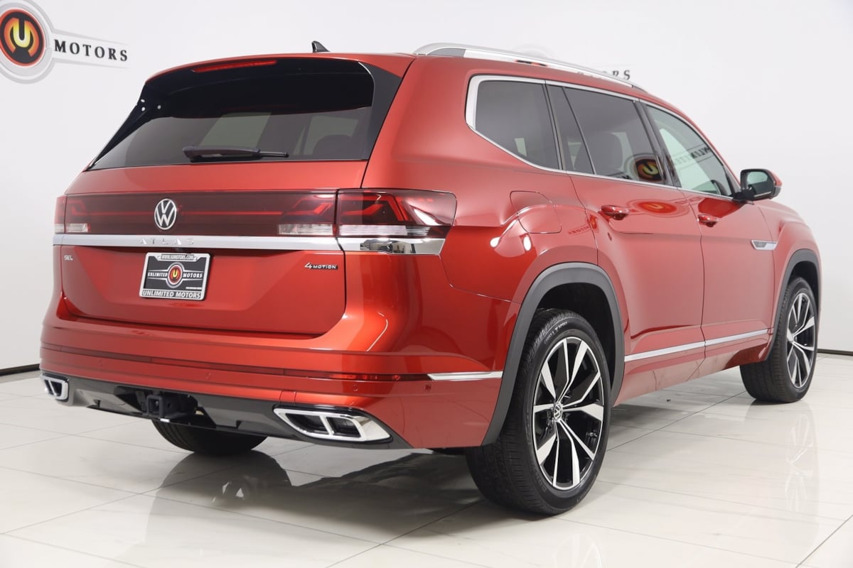 2024 Volkswagen Atlas SEL Premium R-Line photo 3