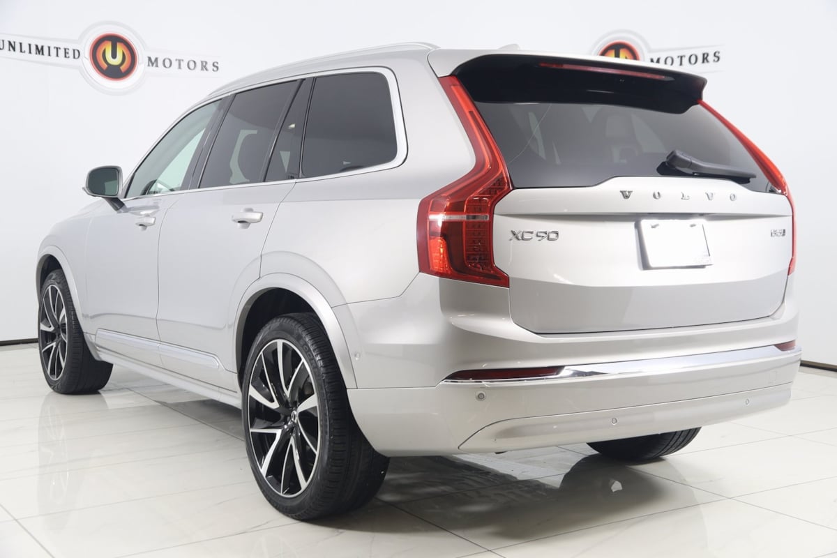 2024 Volvo XC90 Plus photo 3
