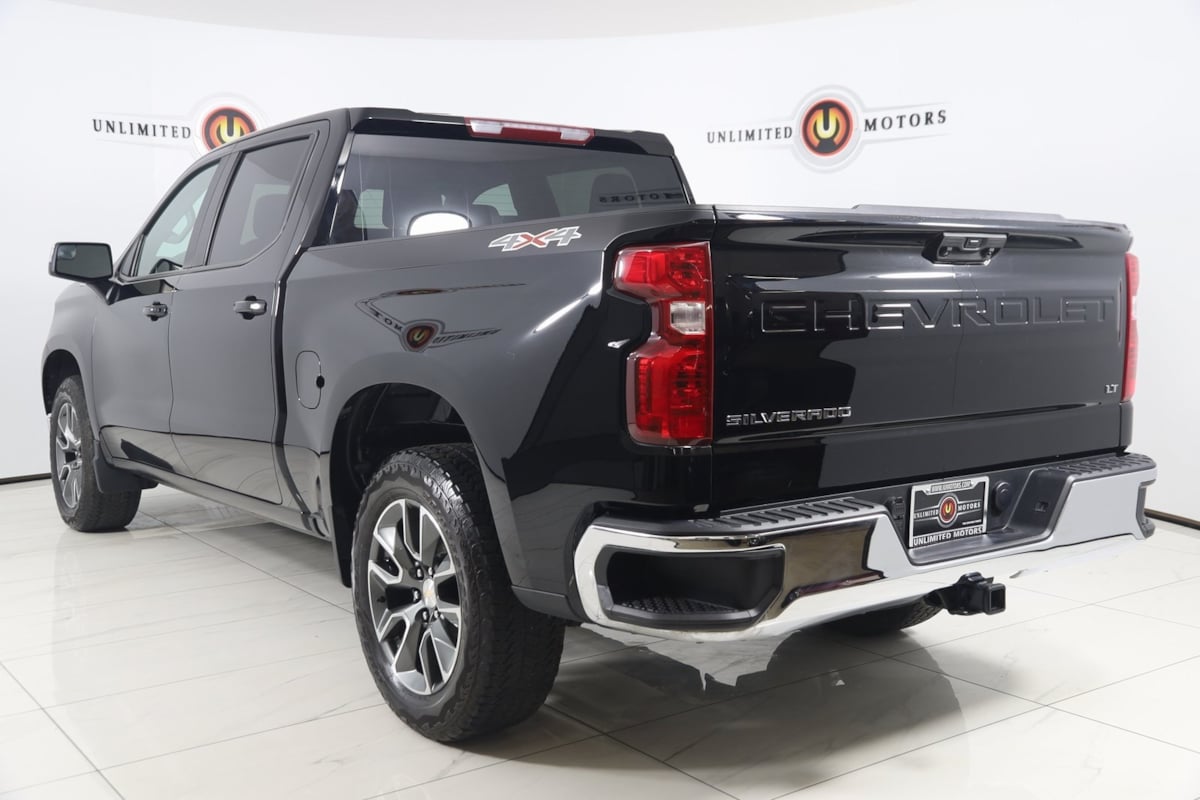 2022 Chevrolet Silverado 1500 LT photo 4