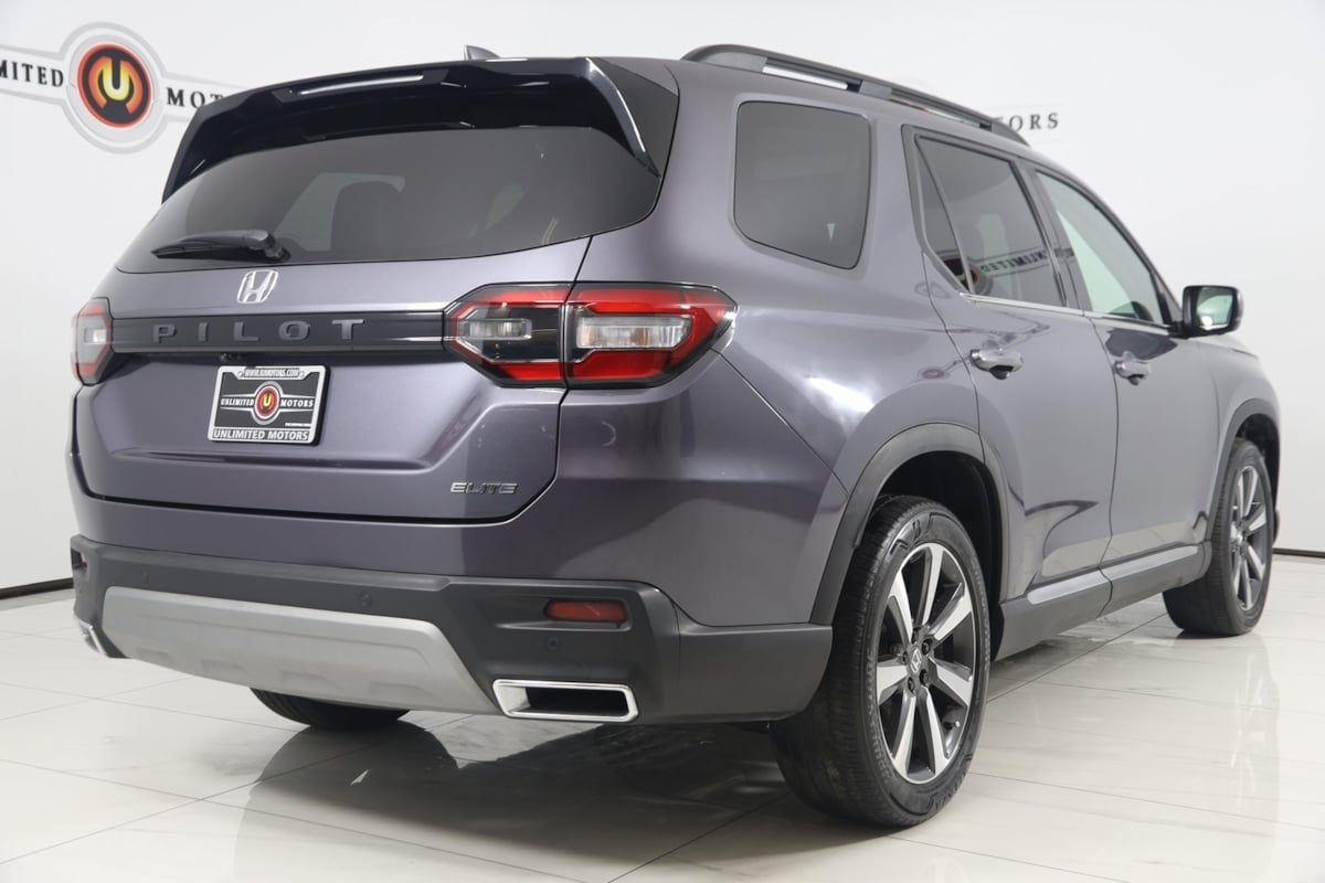 2023 Honda Pilot Elite photo 3