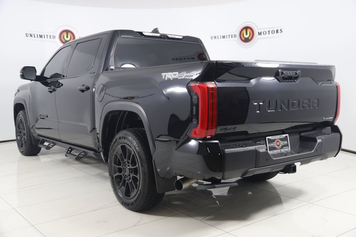 2025 Toyota Tundra Limited photo 3