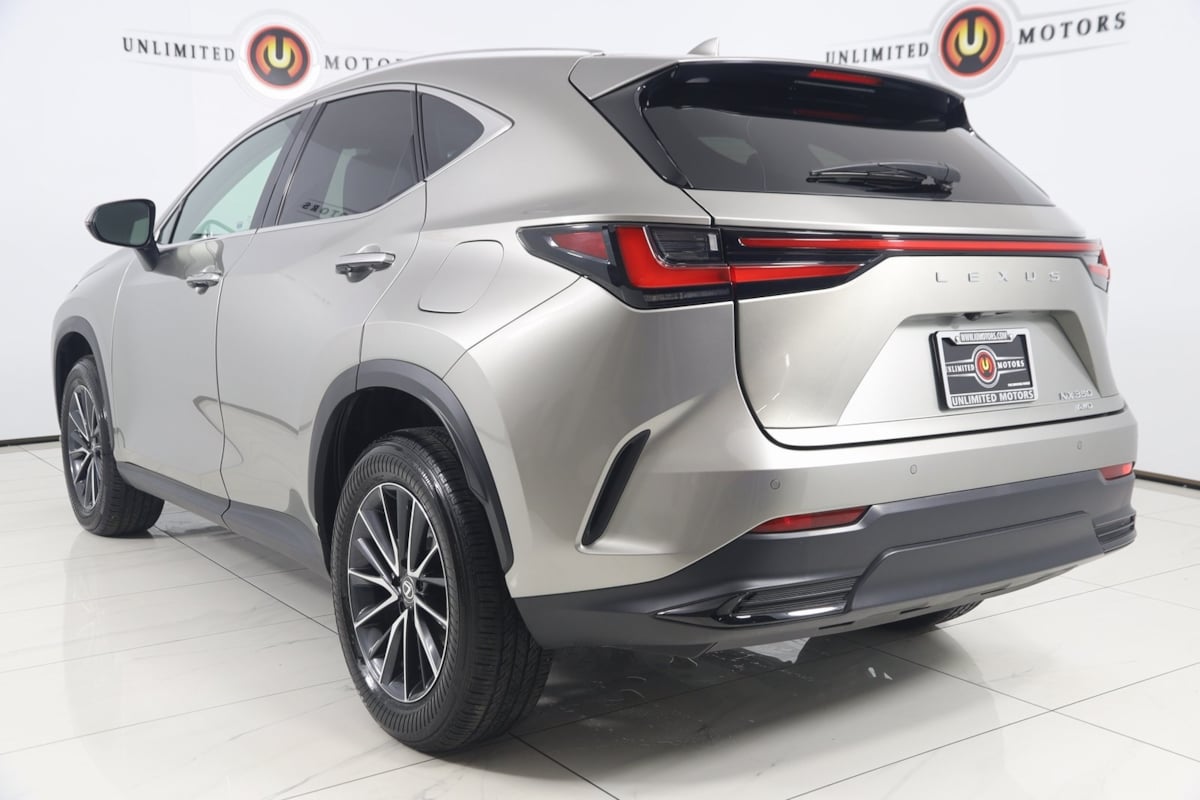 2025 Lexus NX 350 photo 4