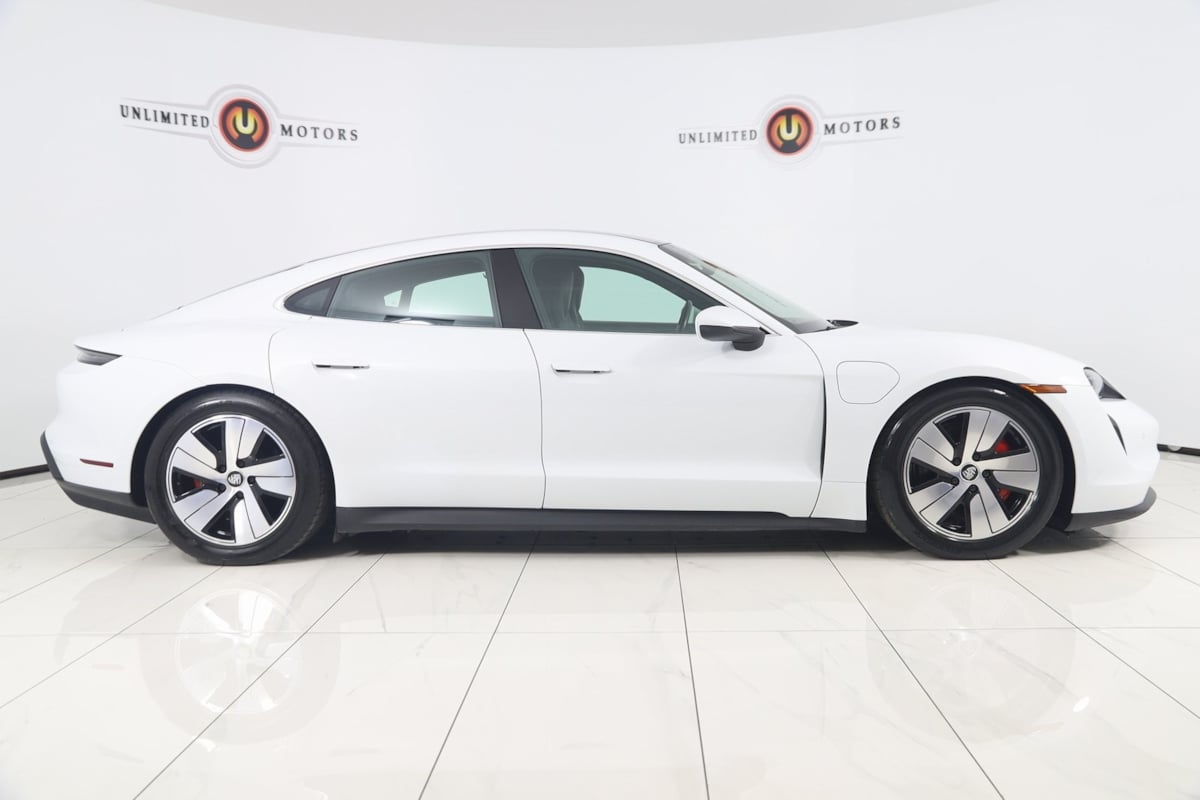 2020 Porsche Taycan 4S photo 2