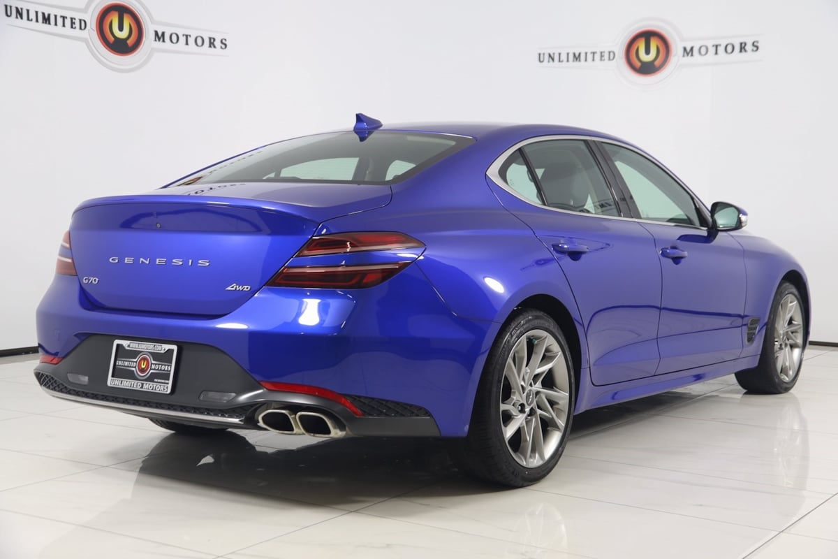 2022 Genesis G70 2.0T photo 3