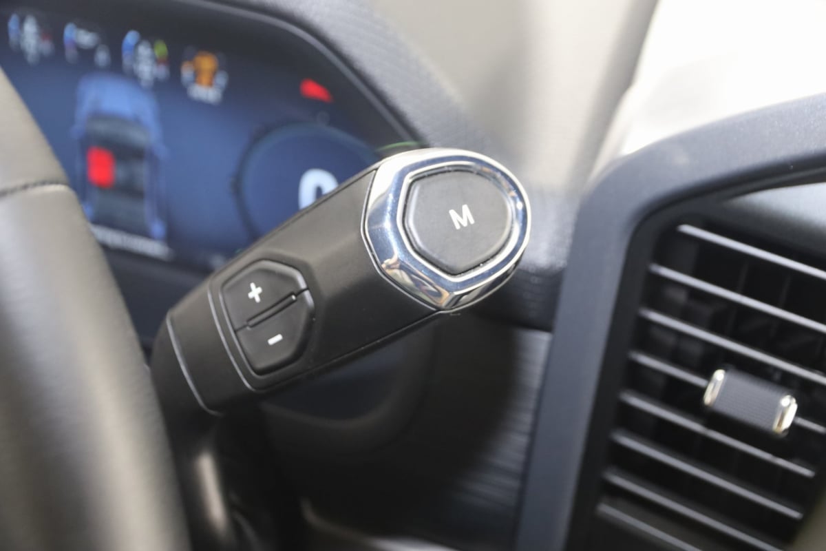 2024 Ford F-150 XLT photo 4