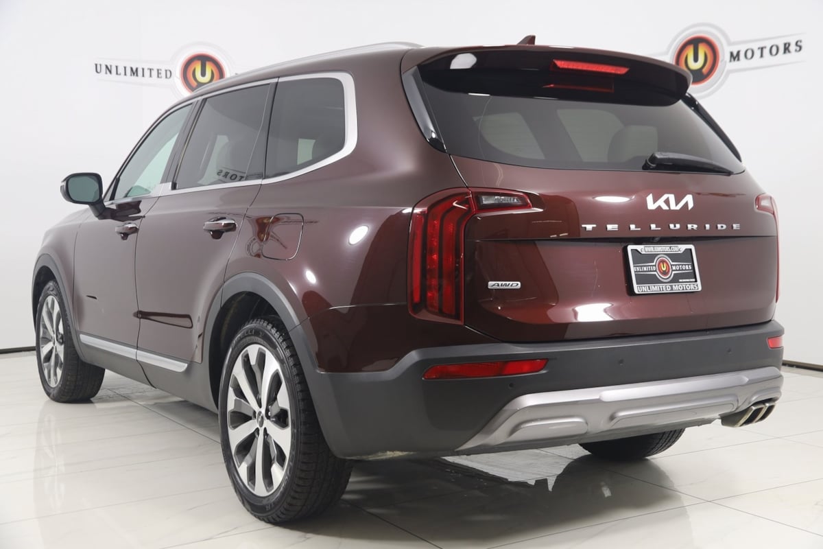 2022 Kia Telluride S photo 3