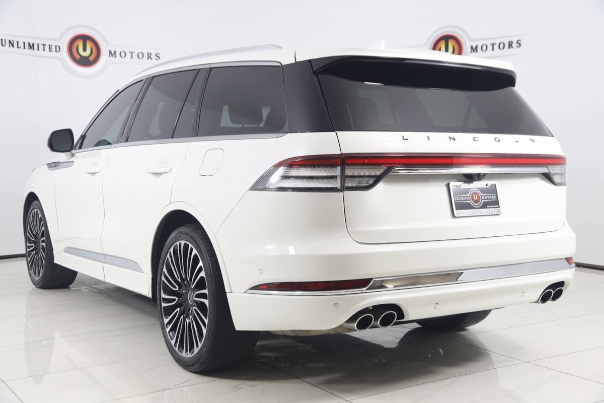2023 Lincoln Aviator Black Label photo 4