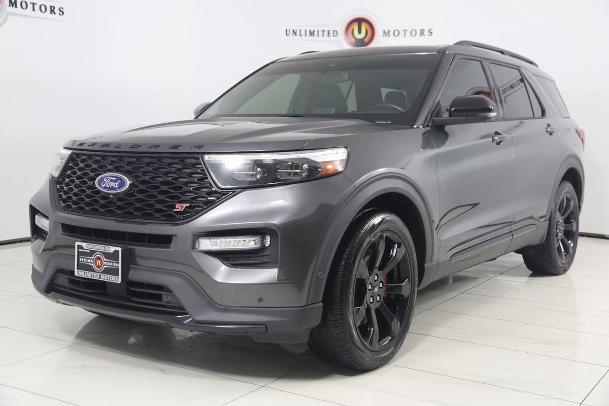 2020 Ford Explorer ST photo 4